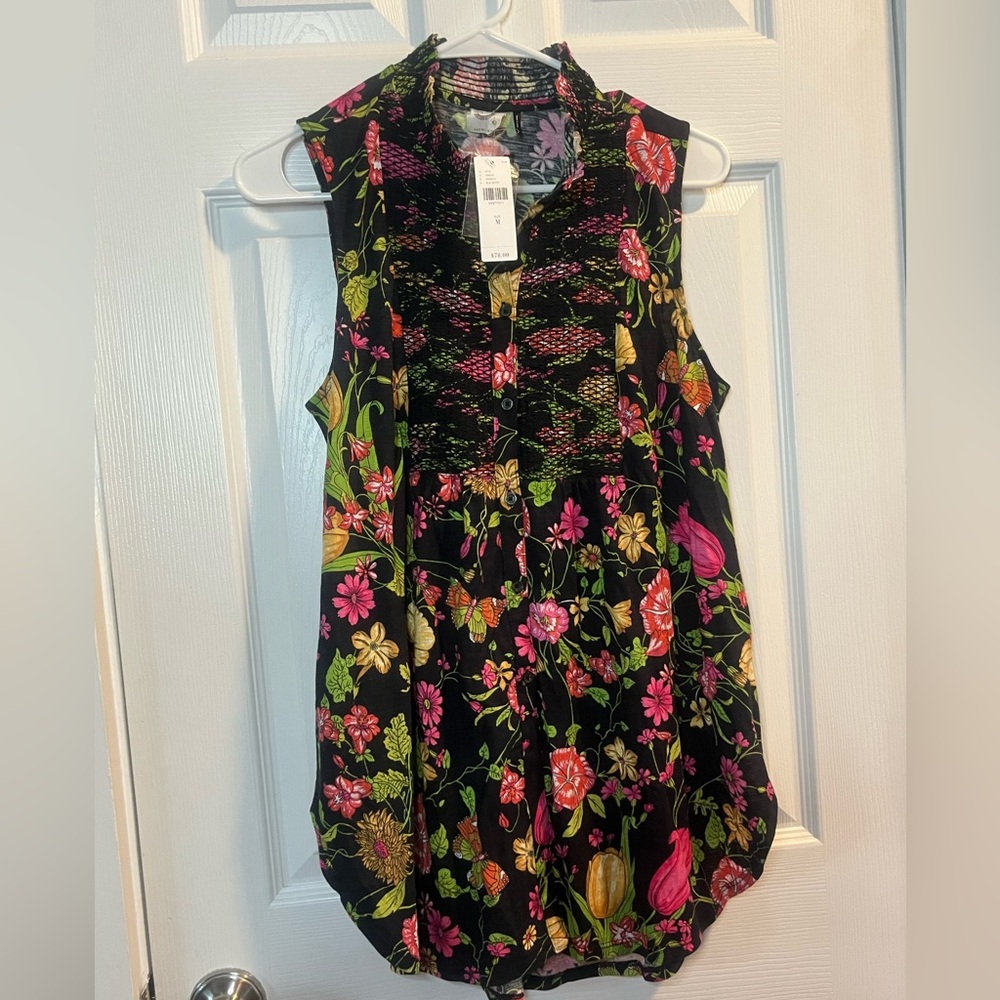 Anthropologie NWT Black Floral Tunic SZ M W/ woven details and front buttons